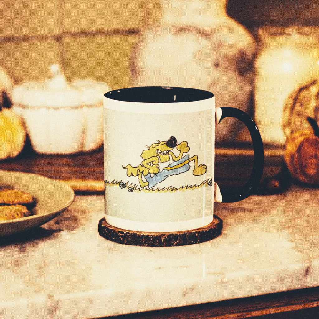 Roobarb & Custard Running Mug – 11oz Black Two-Tone Ceramic Retro Gift
